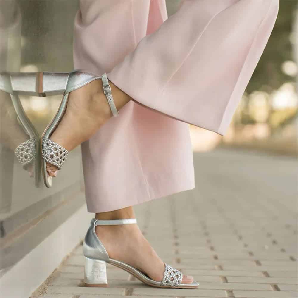Sandalia Tacón Bajo Plata Mujer 4401