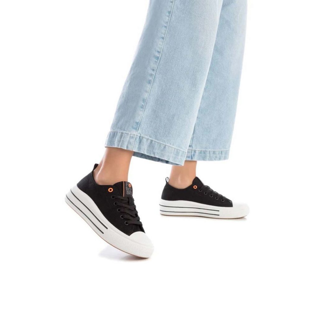 Zapatilla Deportiva Xti 150853