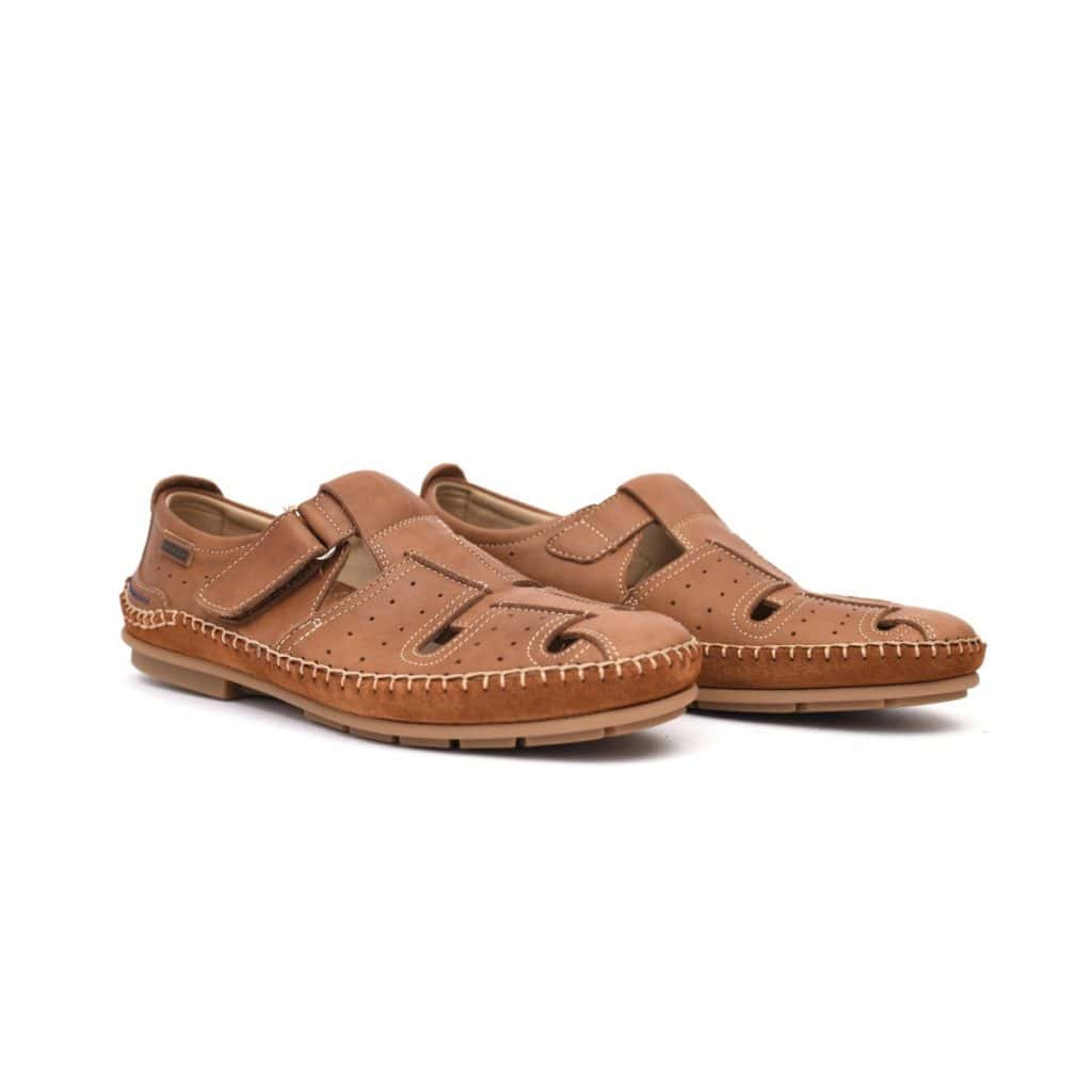 Sandalia Cerrada Hombre Baerchi CREEK1702 en piel de vacuno con suela antideslizante.