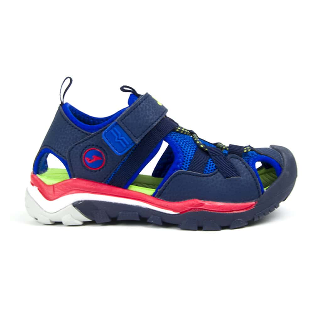 Sandalia cerrada Joma Niño S.Lake JR en color marino, con puntera reforzada y cierre de cordón elástico con stopper.