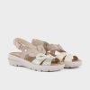 Sandalia Suave Mujer Mit 3223 en piel beig con detalles dorados y velcro trasero