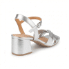 sandalia plata pulsera tobillo tacón bajo